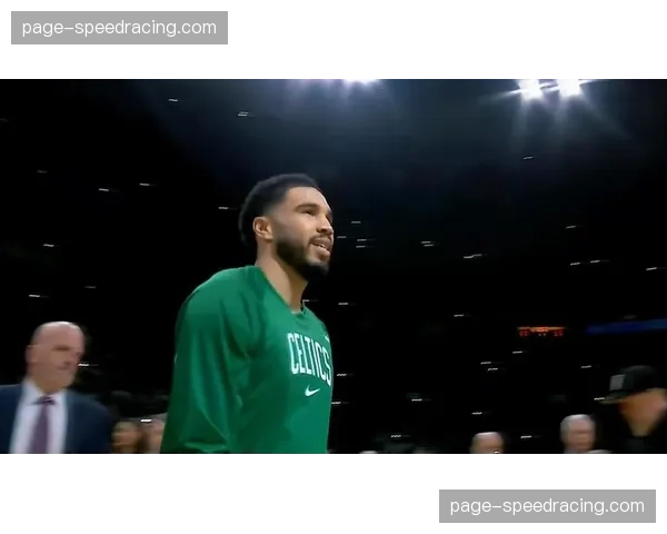 凯尔特人双核驱动下的攻防平衡:塔图姆复出后12胜2负 凯尔特人双核驱动下的攻防平衡:塔图姆复出后12胜2负