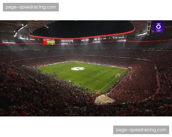 拜仁4231阵型攻防转换流畅 双后腰快速落位形成防守屏障